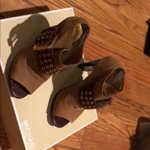 Michael Kors Carmel suede pumps.